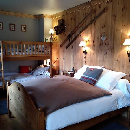 La Grande Ourse Bed & Breakfast Кампан Екстериор снимка