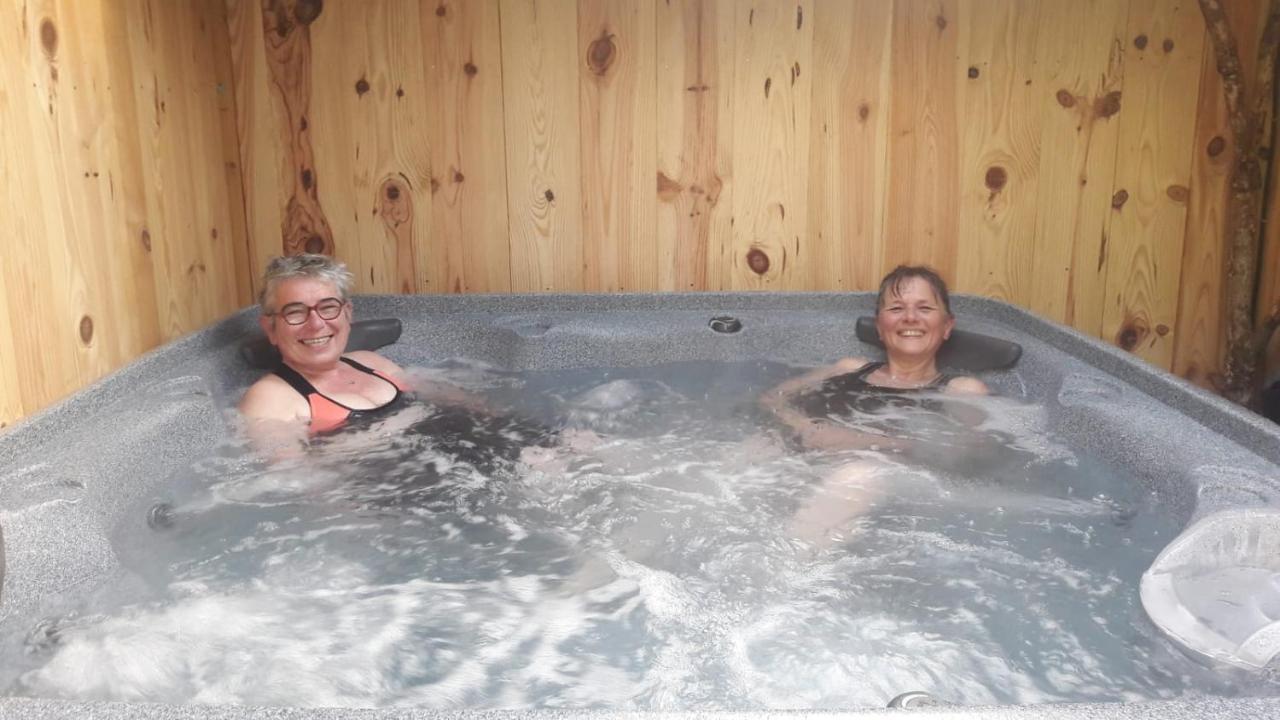 La Grande Ourse Bed & Breakfast Кампан Екстериор снимка