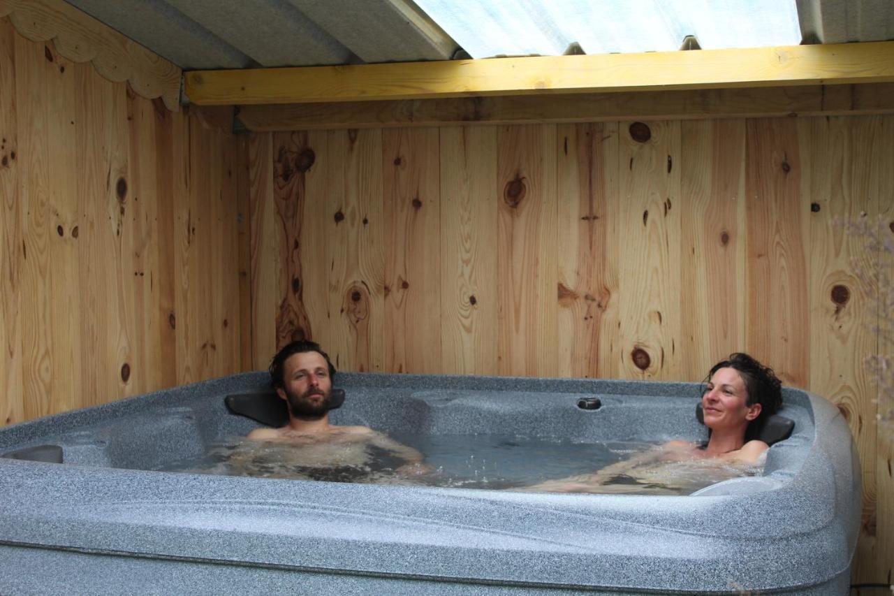 La Grande Ourse Bed & Breakfast Кампан Екстериор снимка