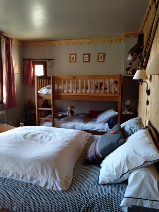 La Grande Ourse Bed & Breakfast Кампан Екстериор снимка